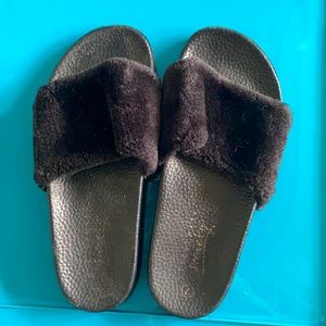 Fuzzy Slides